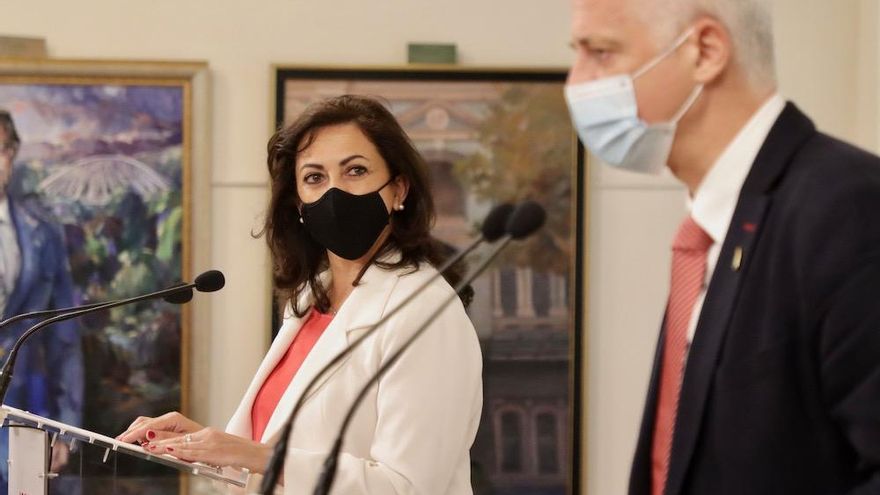 "Hemos tenido que poner orden, tenemos 30 médicos menos de los que necesitamos"