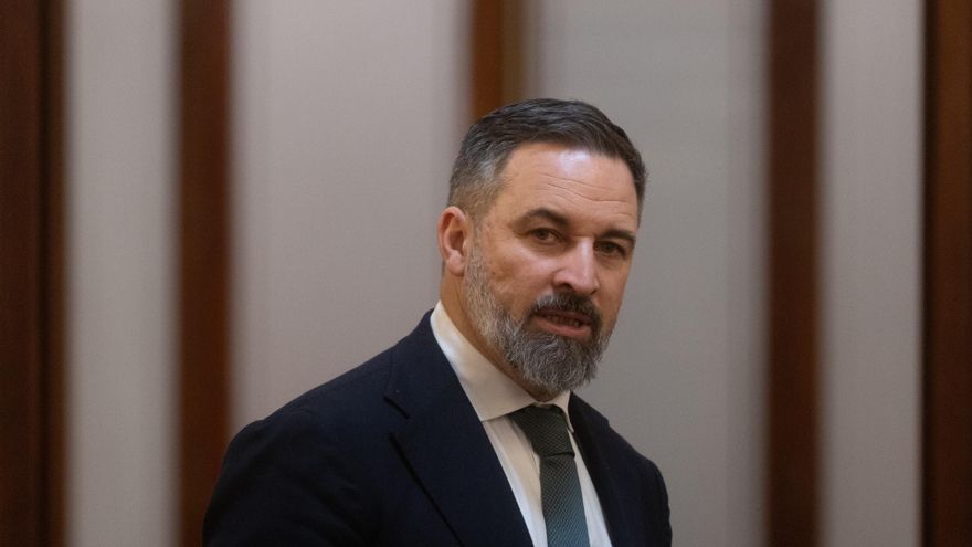 El líder de VOX, Santiago Abascal, durante una sesión plenaria en el Congreso de los Diputados, a 21 de noviembre de 2024, en Madrid (España).