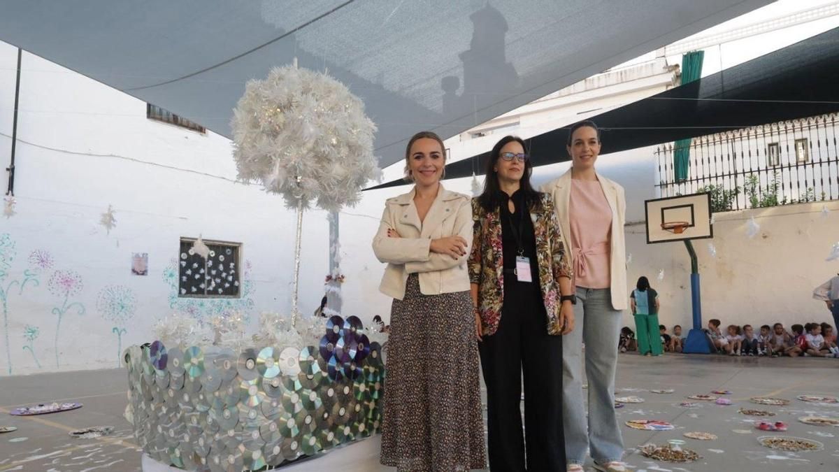 El CEIP Santos Mártires gana el Flora Mini con una instalación inspirada en el concepto de lo 'Efímero'