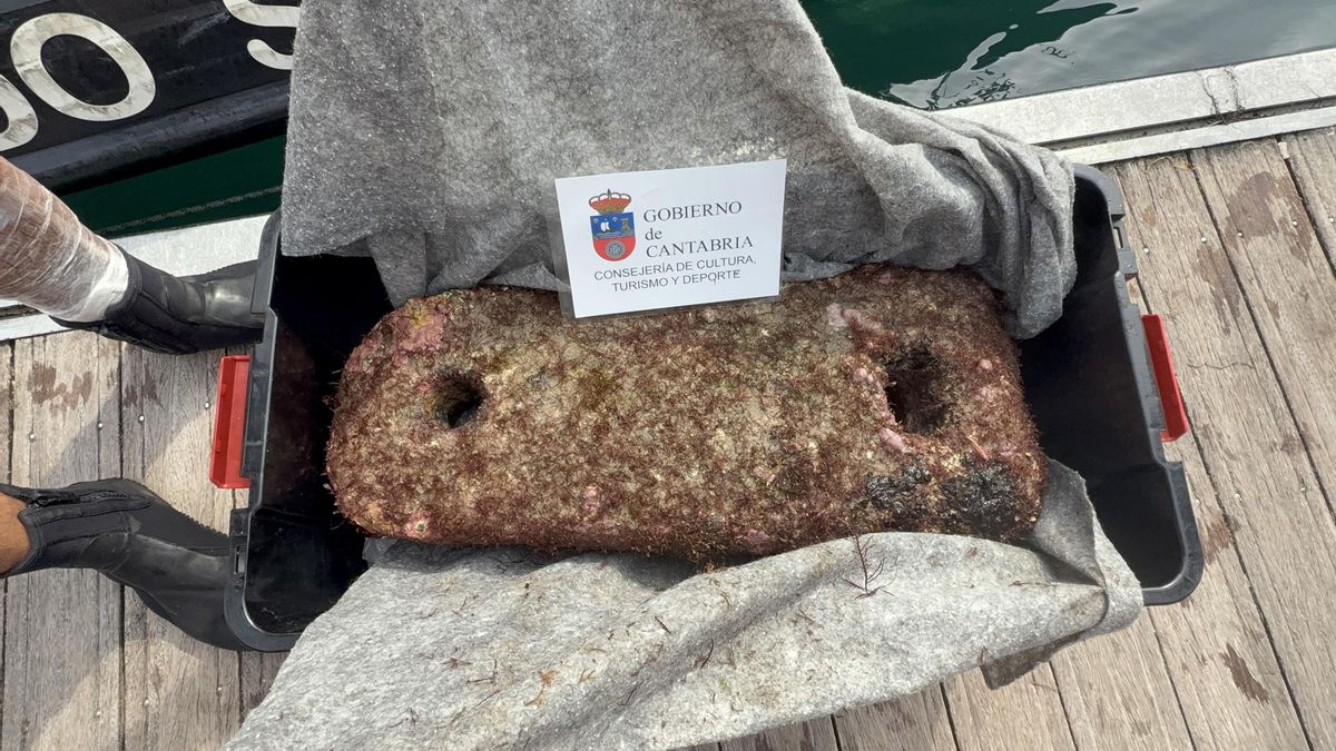 Localizada un ancla de piedra de la época fenicio-púnica en aguas de Castro Urdiales