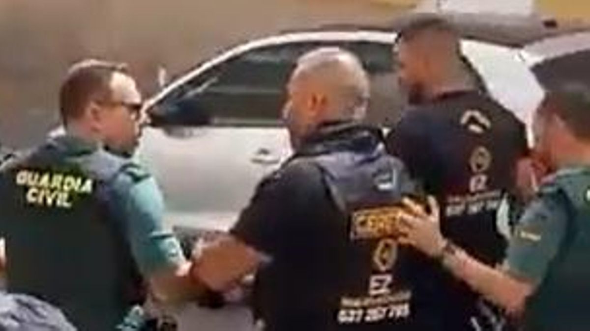 Momento de la detención del líder de la empresa especializada en desocupación Ez Property Solutions