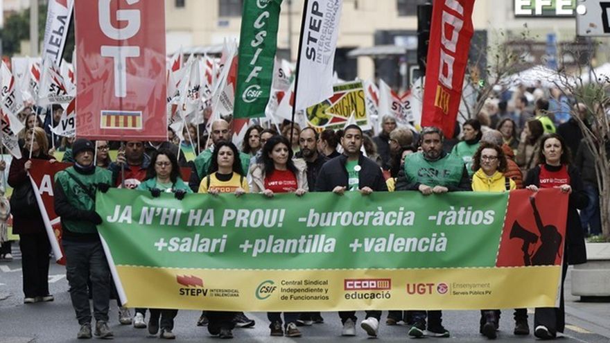 La negociación de los docentes con la Consellleria, rota hasta que Educación "no atienda" sus reivindicaciones