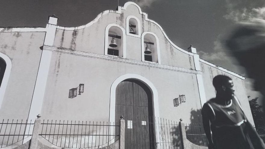 'El Calvario', una de las fotografías de la exposición 'Renuencia' de Carlos Torres Cairo, en un proyecto en el que colabora el escritor Leonardo Padura