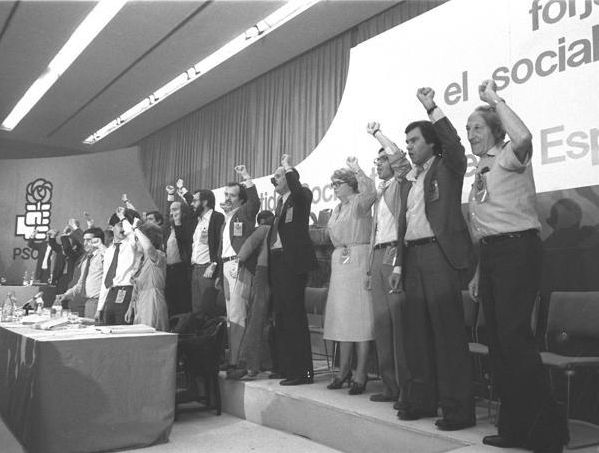 Madrid, 30-9-1979.- Felipe González, reelegido secretario general del PSOE en el Congreso Extraordinario del Partido Socialista Obrero Español.