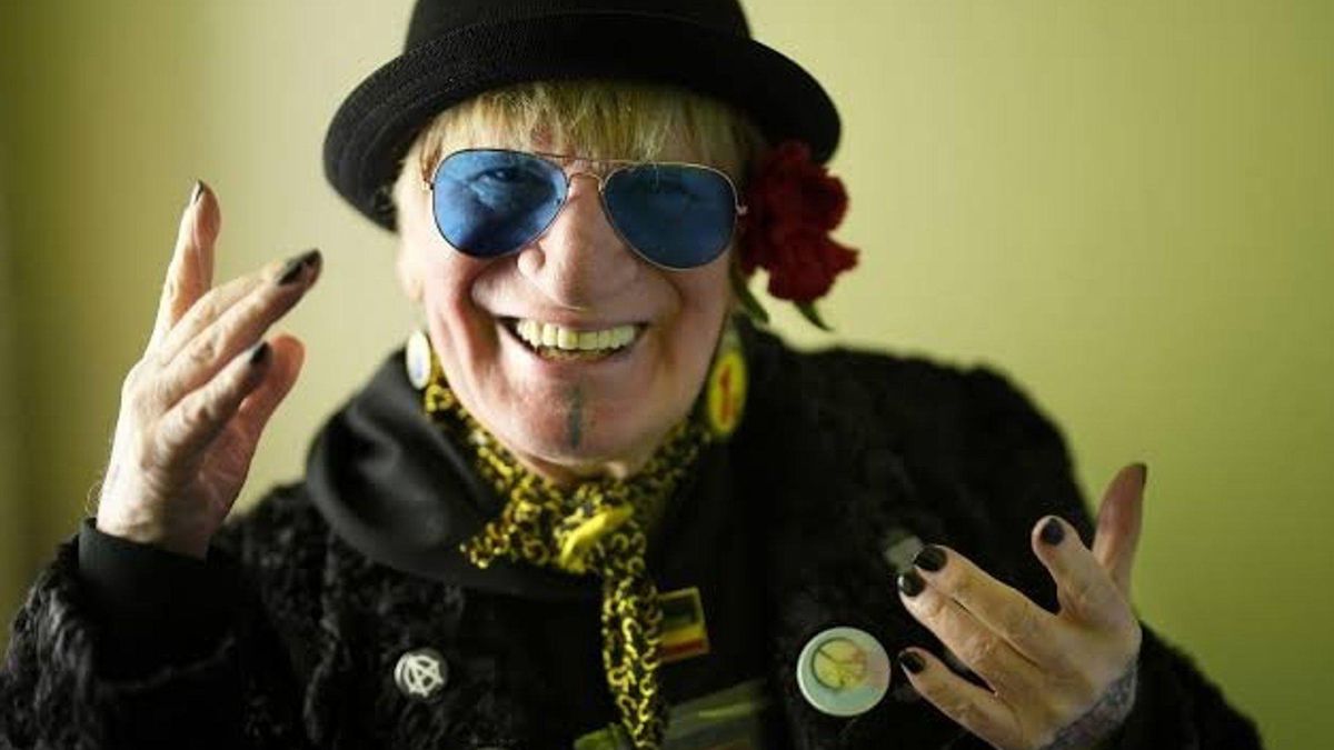 El icono LGTBI Paco Clavel será homenajeado en Valdepeñas en el Orgullo 2026 de la localidad ciudadrealeña