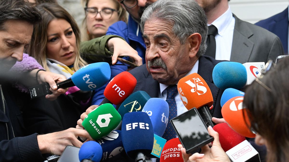 Revilla sigue esperando la demanda del emérito tras la fallida conciliación: "Bajo todos los días al buzón a ver si me llega"