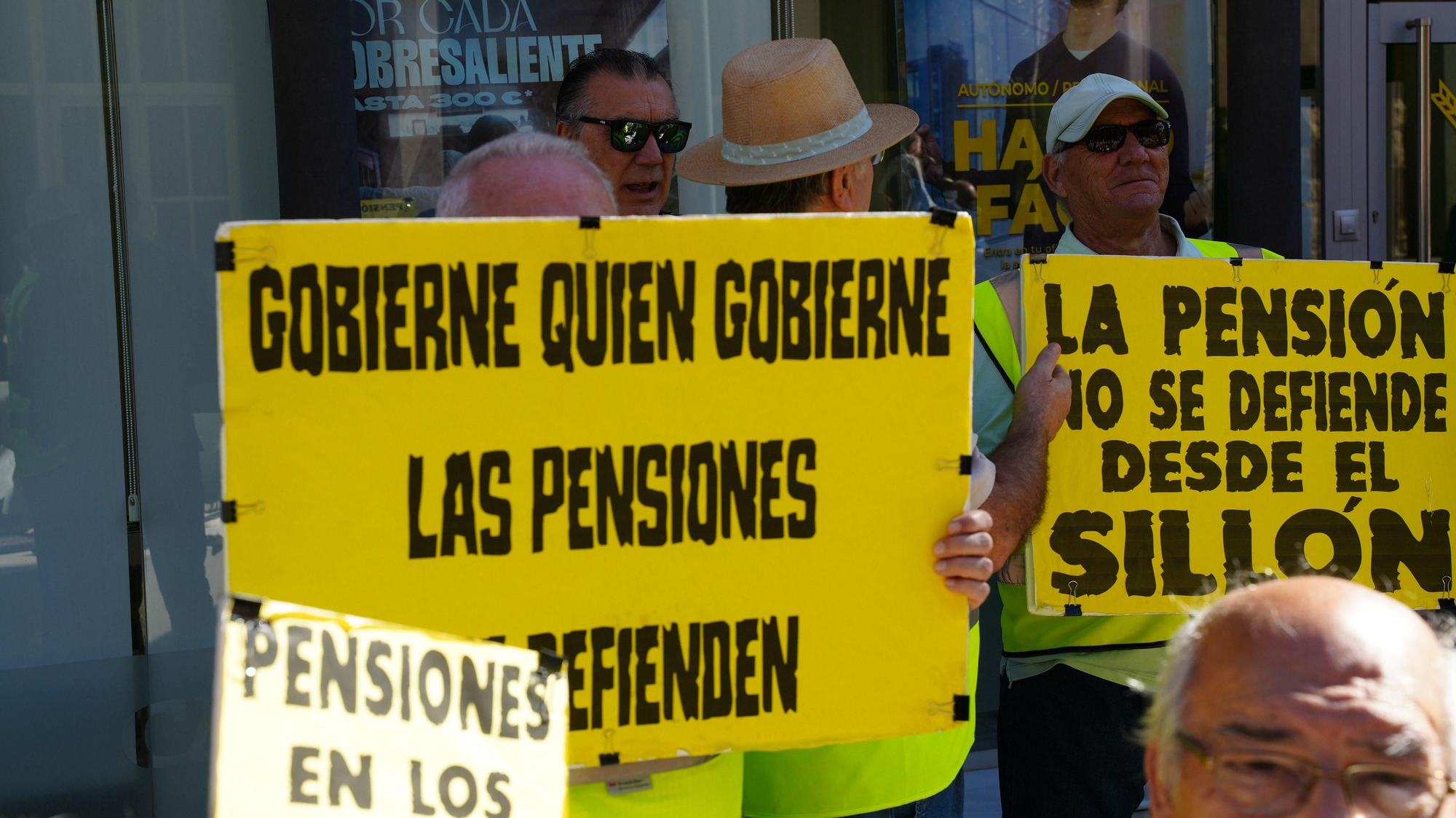 La Plataforma Ciudadana de Córdoba por las Pensiones se concentra frente al Ayuntamiento
