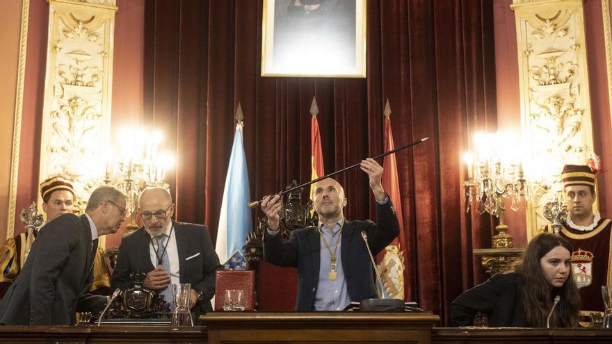 PP y Jácome pactan repartirse el Ayuntamiento y la Diputación de Ourense