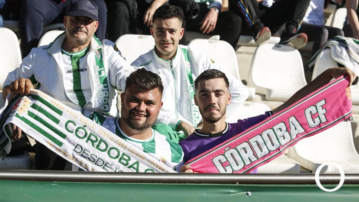 Grada Blanquiverde del Córdoba CF - SD Huesca
