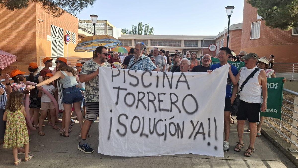 Concentración frente al CDM Torrero