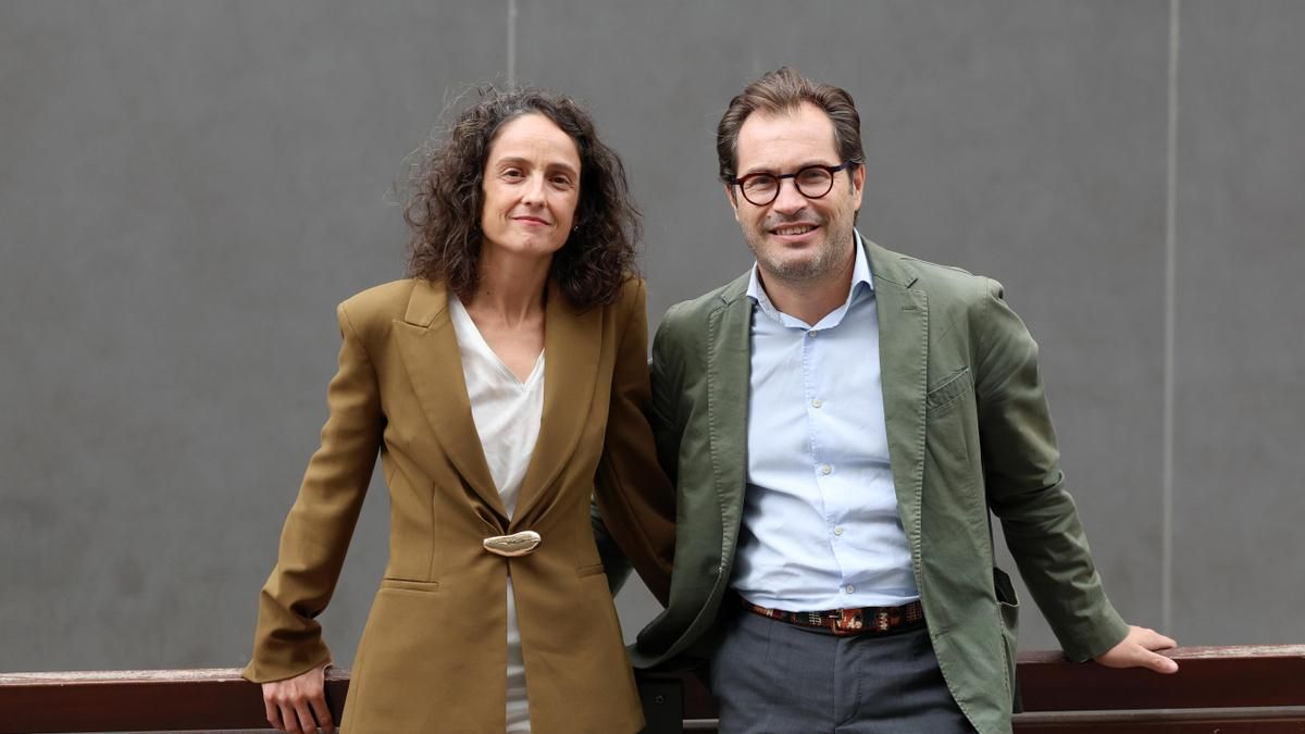 Los oncólogos Elena Brozos y Jesús Corral