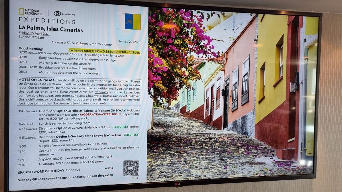 Un panel sobre La Palma en el interior del ‘Nacional Geographic Orion’ .