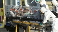 Una auxiliar de enfermería que atendió a un misionero en Madrid da positivo por ébola