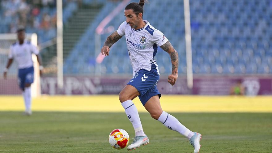 Marc Mateu, Nacho Gil y Cris Montes, bajas del Tenerife ante el Avilés
