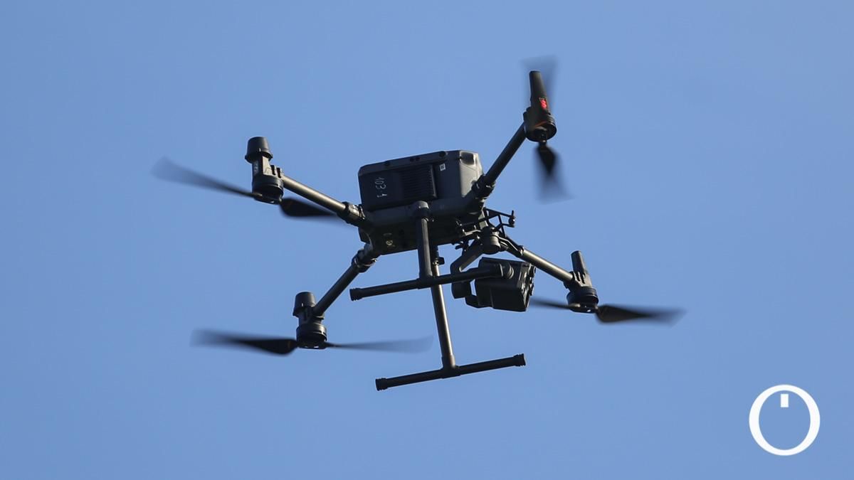 Dispositivo de vigilancia aérea de la Policía Nacional en feria