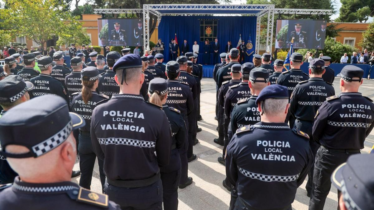 El "refuerzo" de 100 nuevas plazas de Policía Local prometidas por Catalá busca compensar 150 jubilaciones en 2027