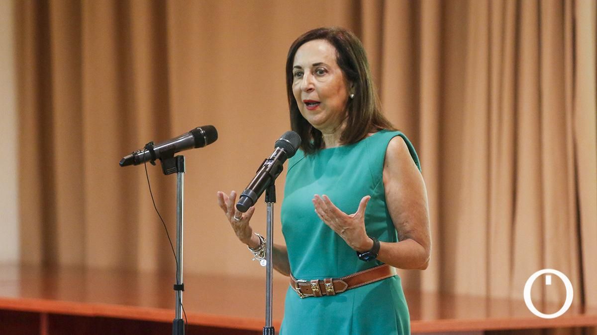 La ministra de Defensa, Margarita Robles, entrega las condecoraciones por la operación Libre Hidalgo y por las acciones realizadas en la DANA