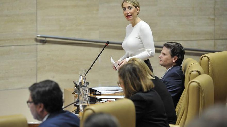 Guardiola ya coquetea con un adelanto electoral en Extremadura tras la voladura de puentes con Vox