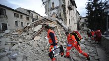 120 muertos tras un terremoto de 6,2 en la escala de Richter en el centro de Italia