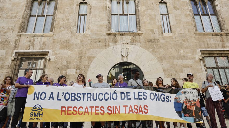 La reclamación del Gobierno valenciano a los barcos humanitarios de tasas de las que están exentos suma 450.000 euros