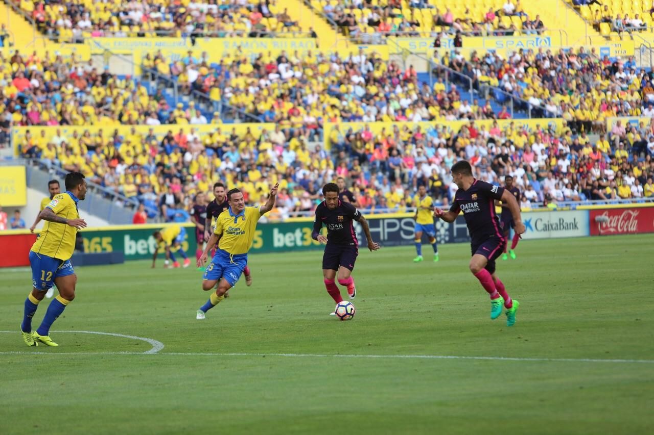 Partido entre la UD Las Palmas y FC Barcelona. Alejandro Ramos.