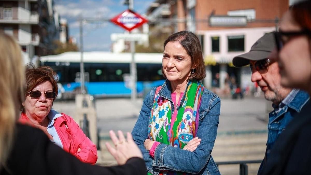 La portavoz del PSOE en el Ayuntamiento de Madrid, Reyes Maroto, en una imagen de archivo en las calles de la ciudad.