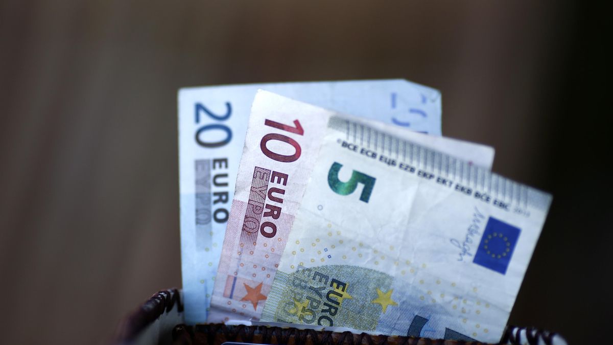 Piden cinco años de cárcel para un acusado de utilizar billetes falsos de cinco euros en establecimientos de Logroño
