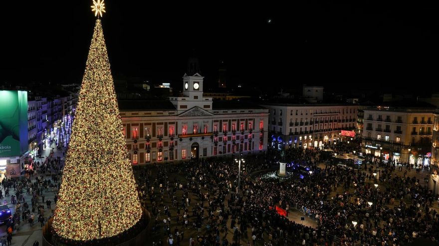 Un espectáculo diario de luz y sonido gratuito ilumina la Puerta del Sol por Navidad: fechas y horarios