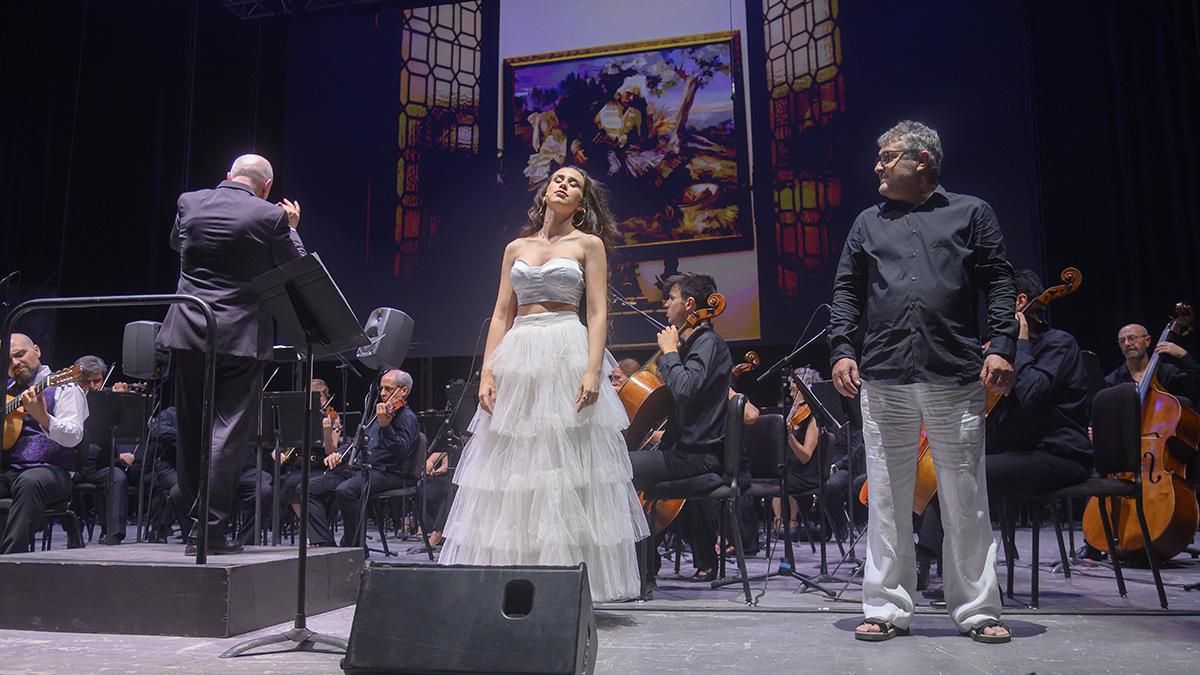 Homenaje a Manolo Sanlúcar en el inicio del Festival de la Guitarra