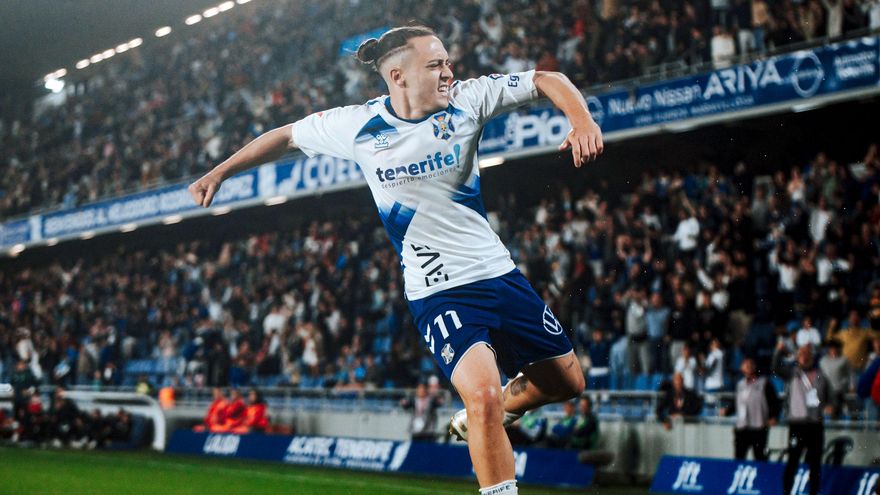 El Tenerife repite victoria y conserva la fe