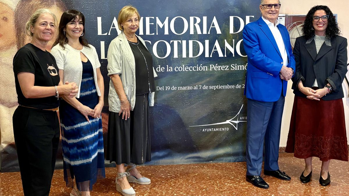 Un momento del acto en el que participaron la consejera de Cultura, Vanessa Gutiérrez, a la derecha, el empresario astur mexicano Pérez Simón y la alcaldesa de Avilés, Mariví Monteserín, tercera por la izquierda.