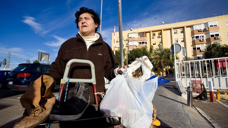"Estoy bajo la amenaza de un corte": el fin a la prohibición de parar los suministros básicos a las puertas del invierno aflora la pobreza energética