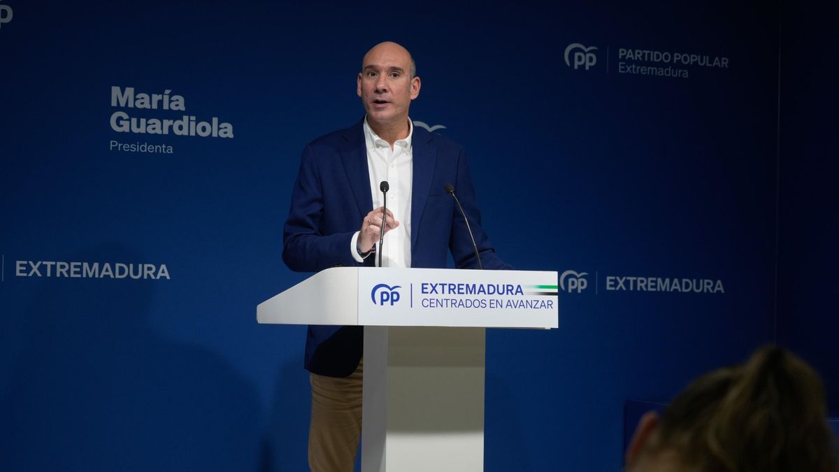 El PP critica los "líos" de Vox y PSOE que "coinciden" hasta en las visitas de sus líderes