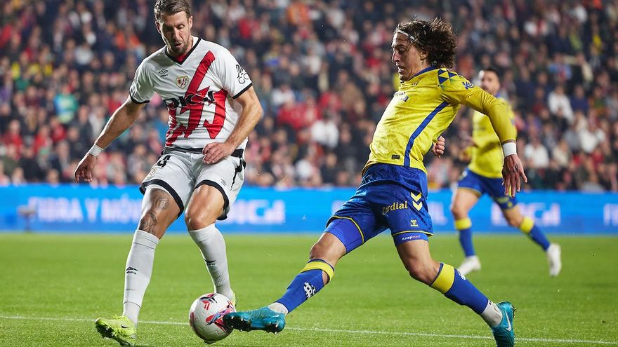 La UD Las Palmas consuma su séptimo descenso a Segunda División