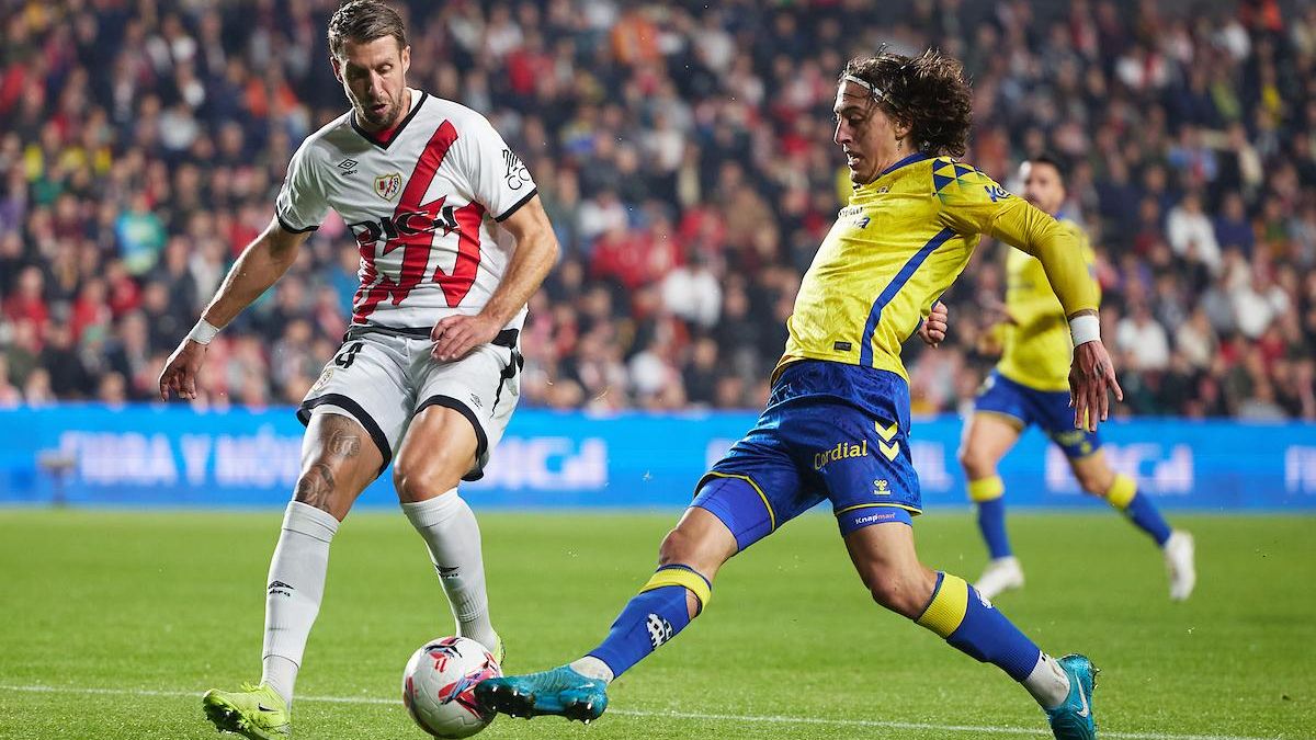 La UD Las Palmas consuma su séptimo descenso a Segunda División