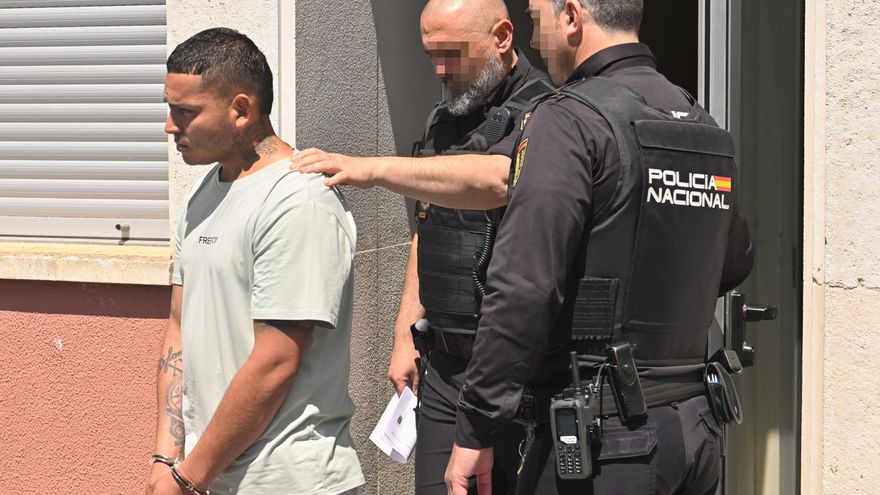 Prisión sin fianza para los dos hermanos acusados de matar a su tío y enterrarlo en el jardín en Granda (Siero)