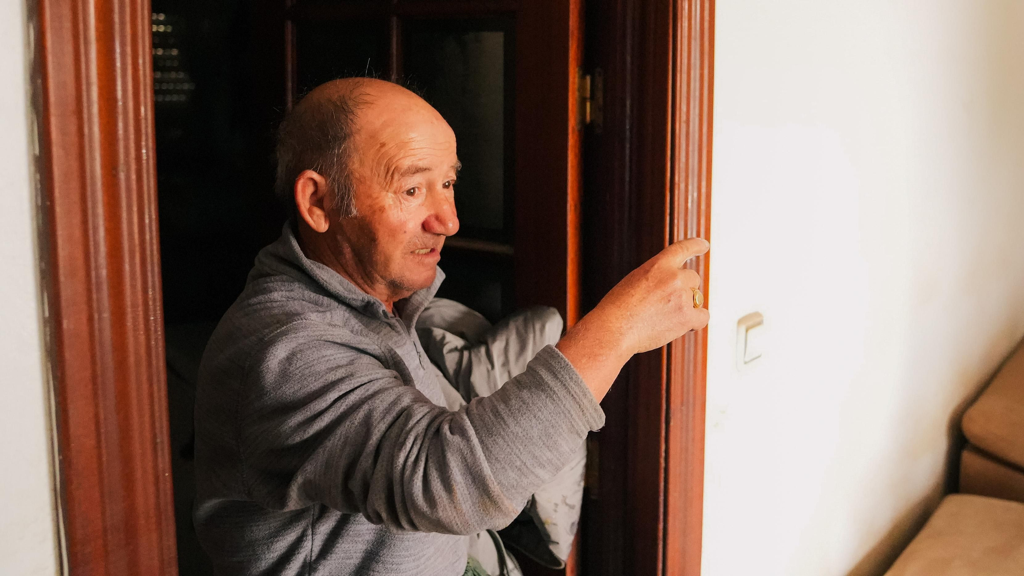 El lodo y el barro, dentro de las parcelas de las calles Perdiz y La Tórtola
