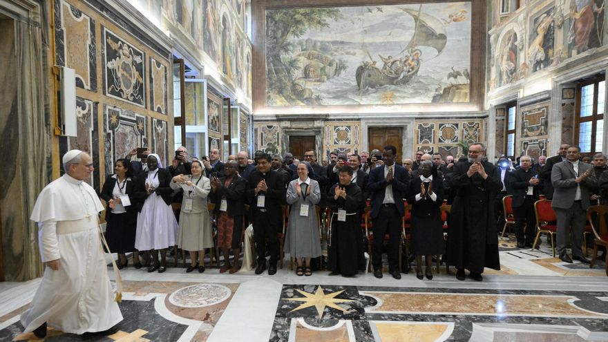 El papa firma sus primeros decretos hacia la beatificación de misioneros español y colombiana