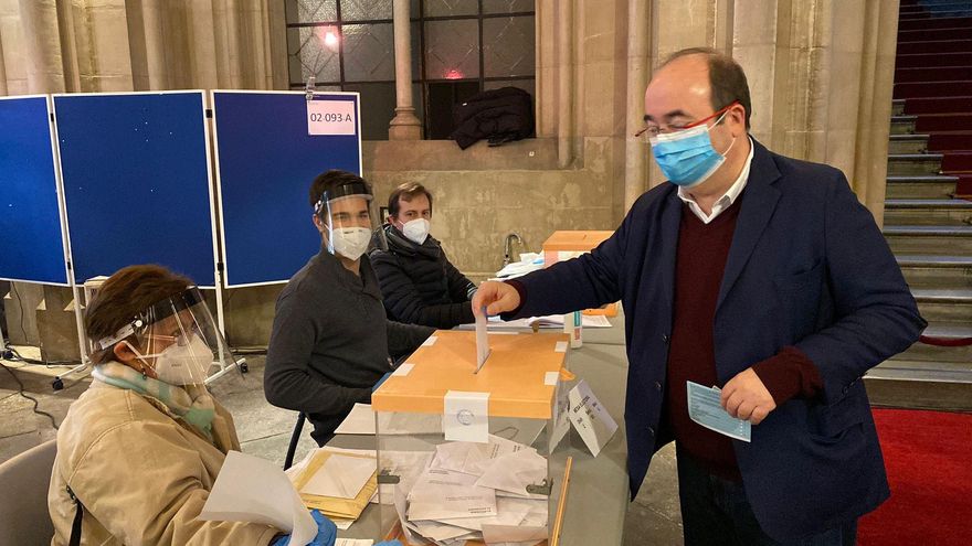 Miquel Iceta votando en las elecciones autonómicas de Catalunya