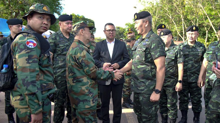 Jefes de los Ejércitos de Tailandia y Camboya se reúnen tras enfrentamiento con un muerto