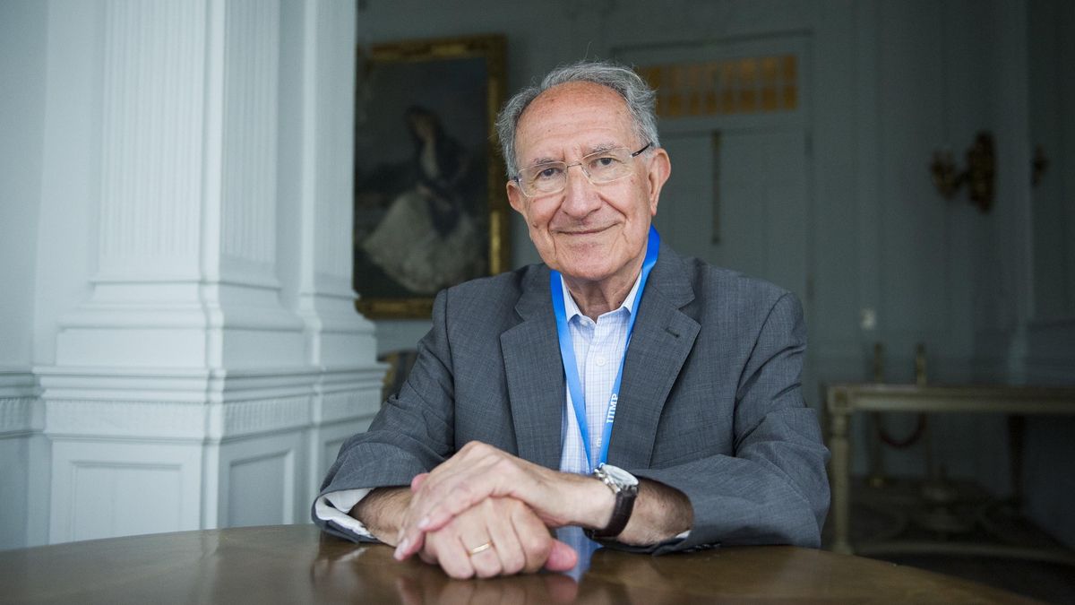 Las Cofradías Gastronómicas de Cantabria y Jesús Flórez, Premios Beato de Liébana 2025