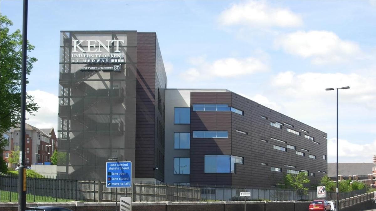 Un brote de meningitis en Reino Unido provoca dos muertes y obliga a suspender los exámenes en la universidad de Kent