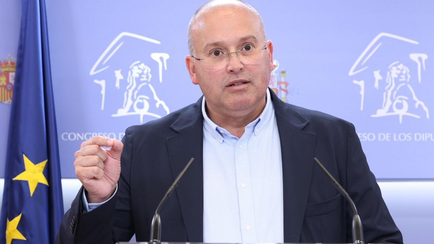 El portavoz del PP en el Congreso, Miguel Tellado, durante una rueda de prensa en el Congreso de los Diputados, a 2 de julio de 2024, en Madrid (España).