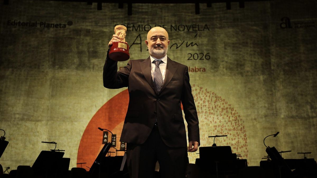 Pablo Álvarez se alza con el Premio Azorín de Novela 2026 con una historia de amor y decadencia en Roma