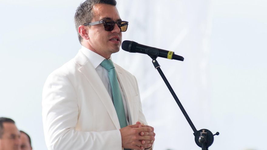 El presidente de Ecuador, Daniel Noboa, participa en la inauguración de las obras del muelle en Puerto Bolívar