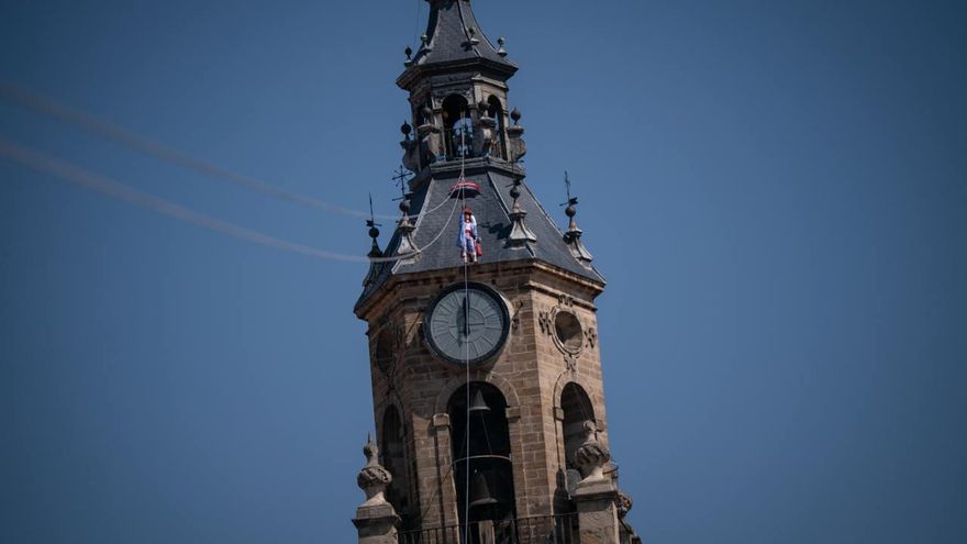 Celedón 'txiki' y Edurne llenan también la Virgen Blanca en la gran jornada infantil de las fiestas de Vitoria