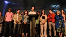 Íñigo Errejón acompañado de sus compañeros de candidatura.