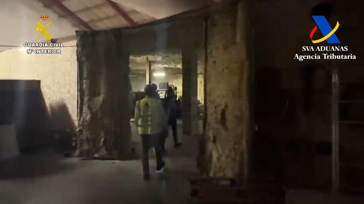 Cae en Málaga y Córdoba una trama que producía miles de cigarrillos diarios explotando a sus trabajadores