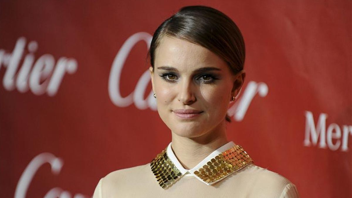 La actriz de ‘Stranger Things’ que se ha graduado en psicología gracias a Natalie Portman: “Ayuda mucho a los actores”
