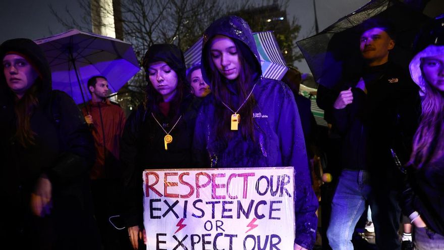 Miles de mujeres protestan en Polonia por el derecho al aborto y contra el Gobierno de Tusk: “Estamos hartas de promesas”